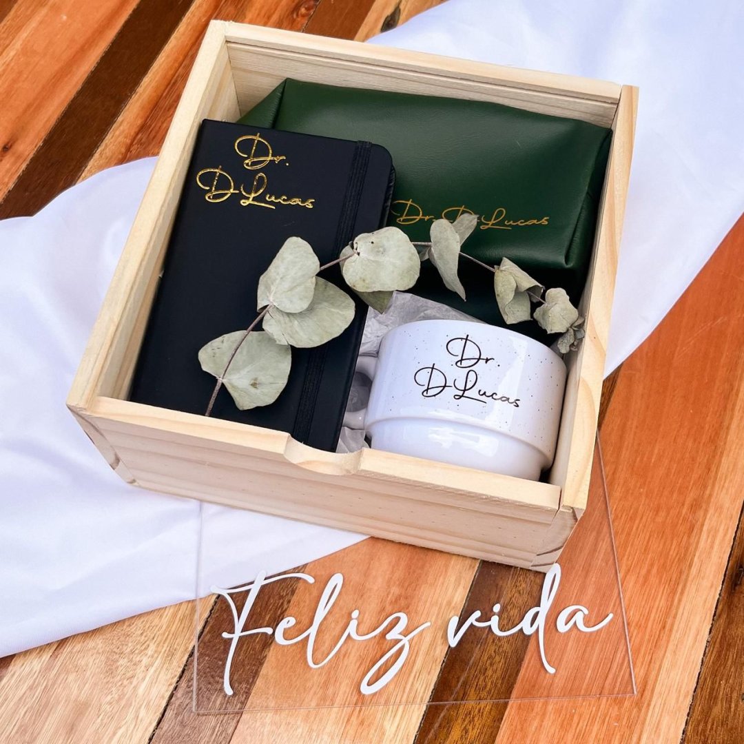 Kit Caixa Pinus + Xícara + Bloquinho