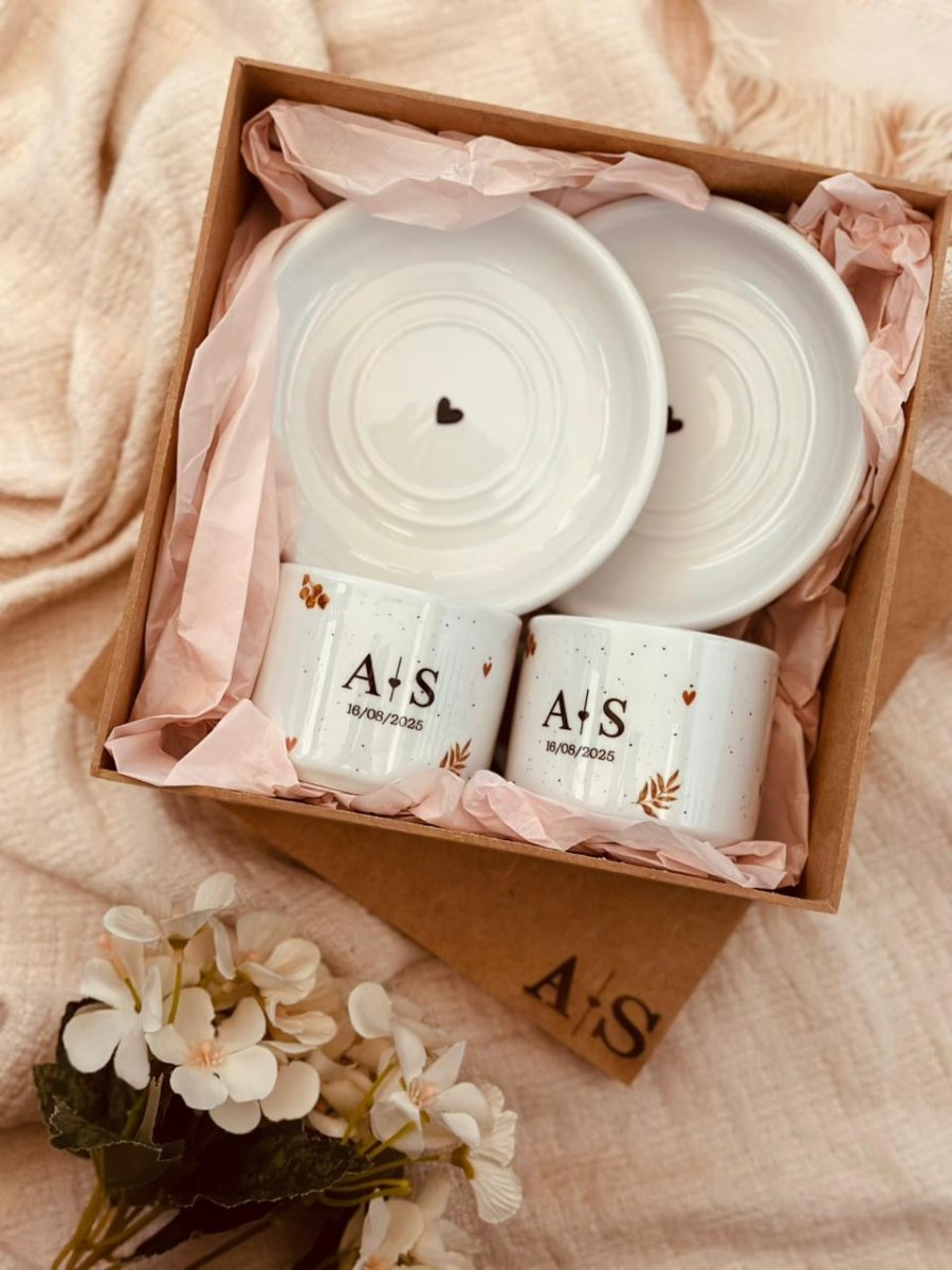 Kit Duas xícaras + dois pires