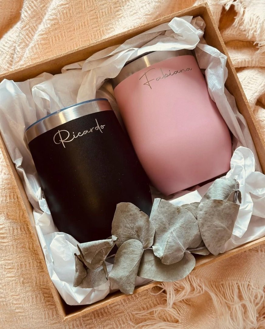 Kit 2 Copos térmicos gravados a laser na caixa de MDF