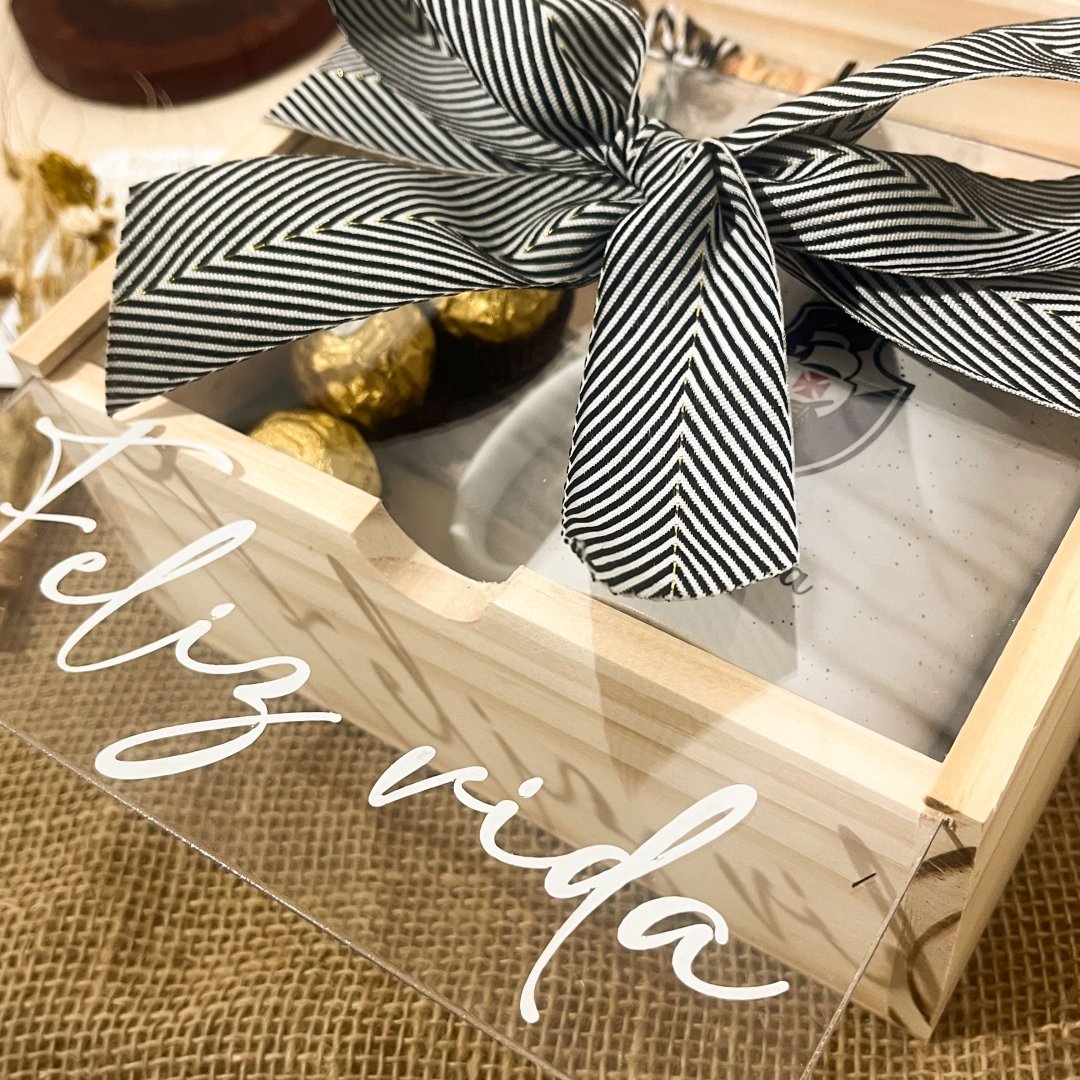 Kit Caneca + Chocolate Quente + Biscoitos